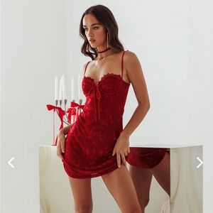 FORTUNE LACE BUST MINI DRESS BURGUNDY